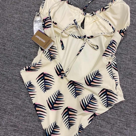 Patagonia Palms of My Heart One Piece Swimsuit - Picture 6 of 7